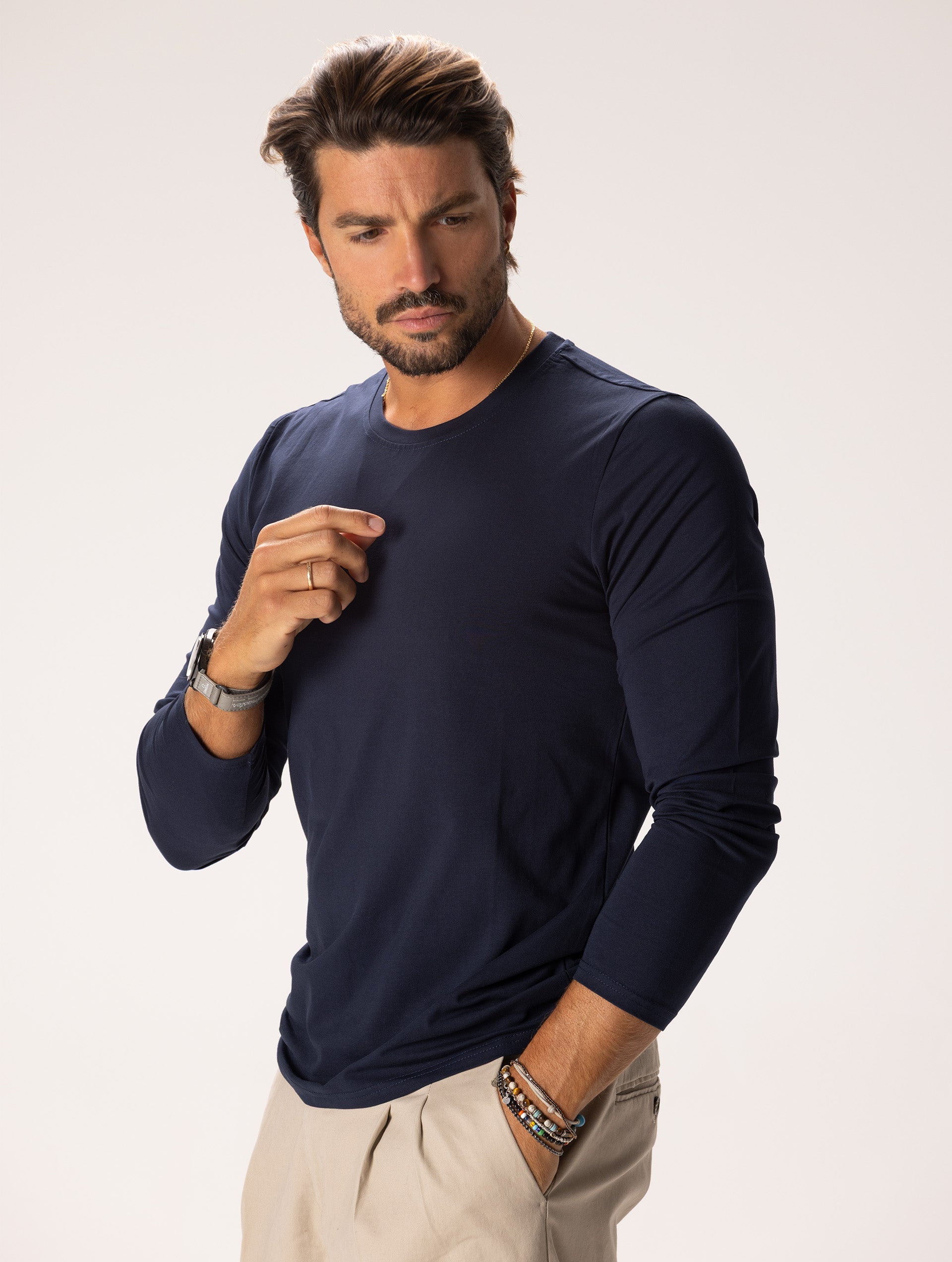 CHASE LONG T-SHIRT IN NAVY