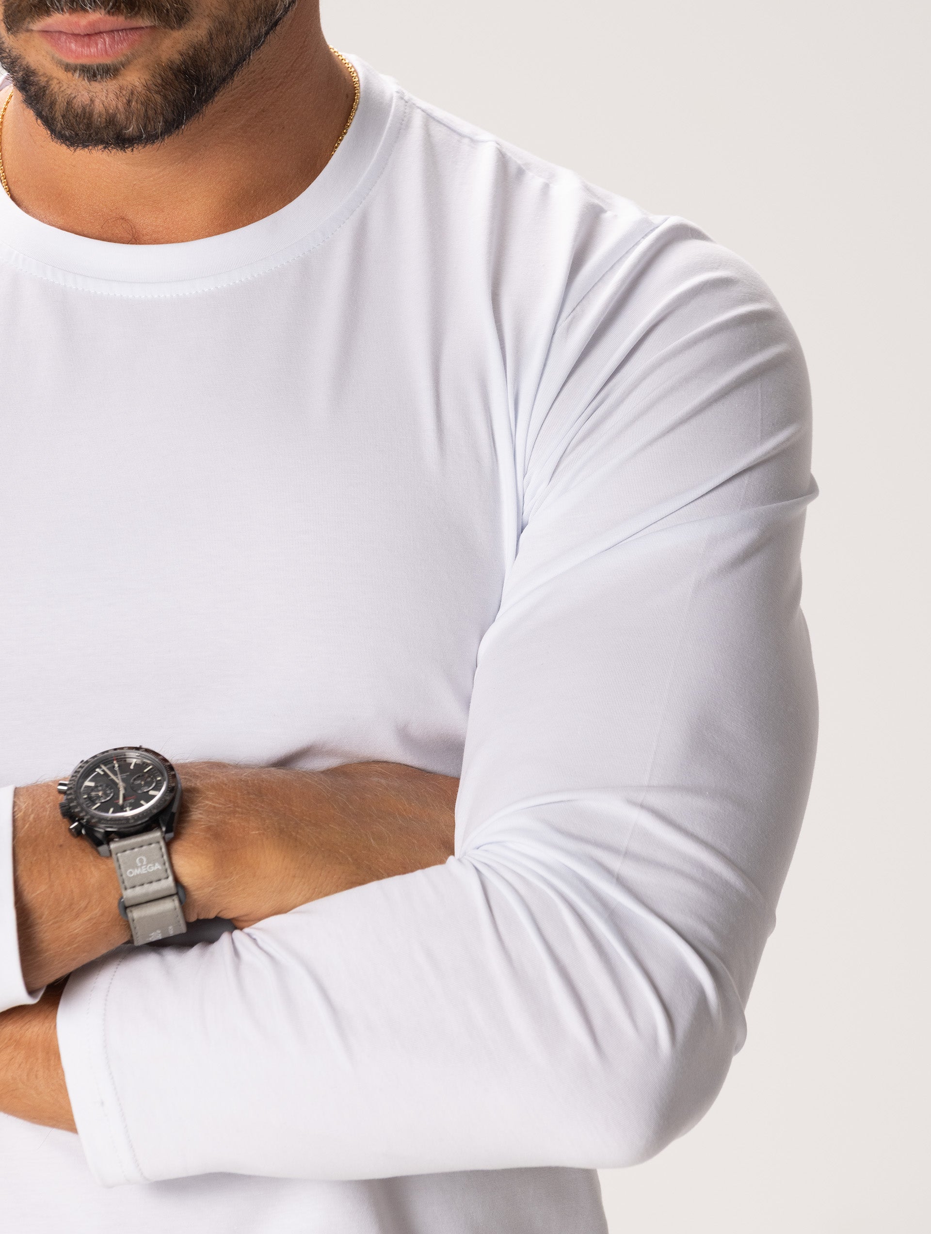 CHASE LONG T-SHIRT IN WHITE