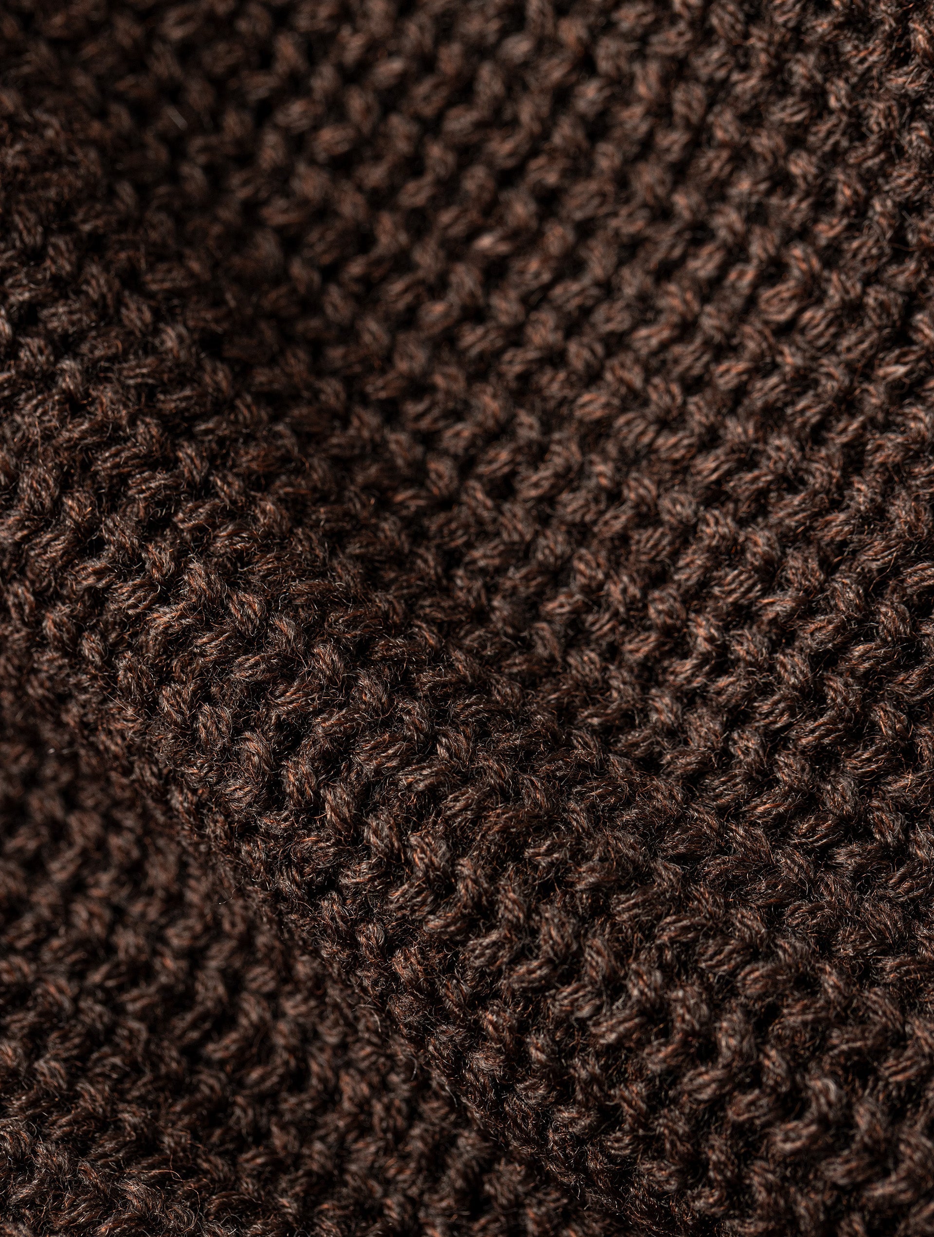 BOBBY CREWNECK SWEATER IN BROWN